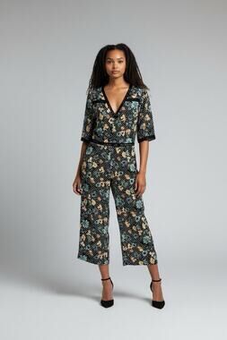 WALTER BAKER Black Floral Lace Trim Jumpsuit Size 4